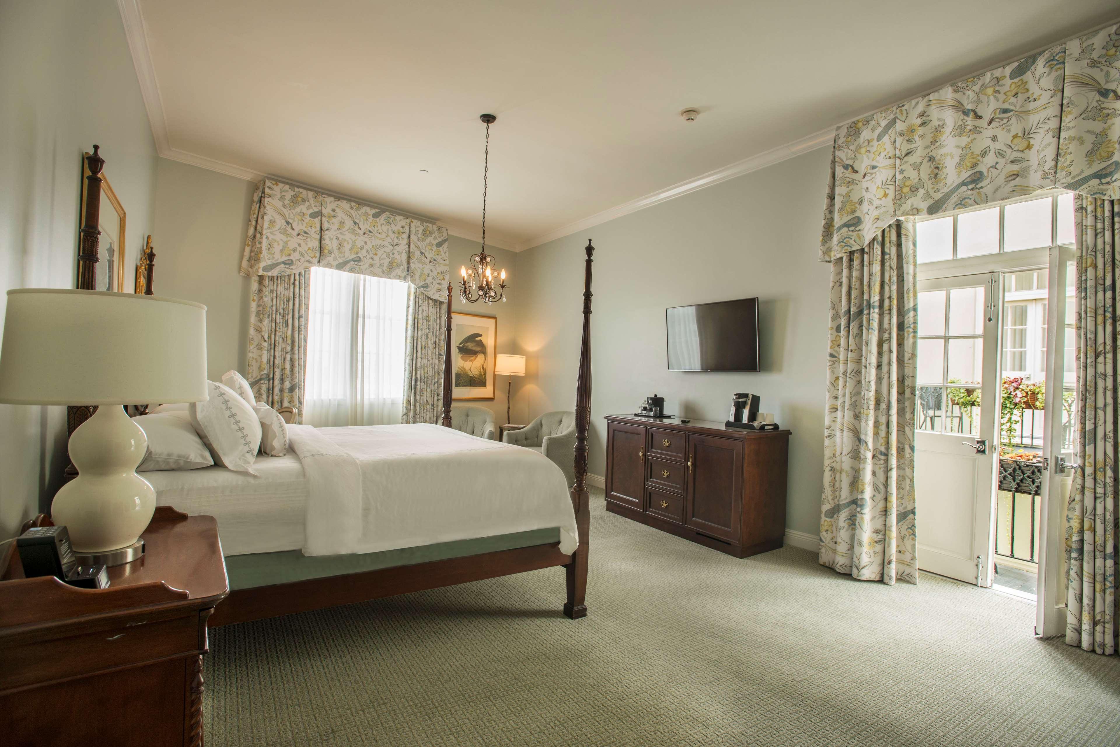 ניו אורלינס Bienville House Hotel מראה חיצוני תמונה