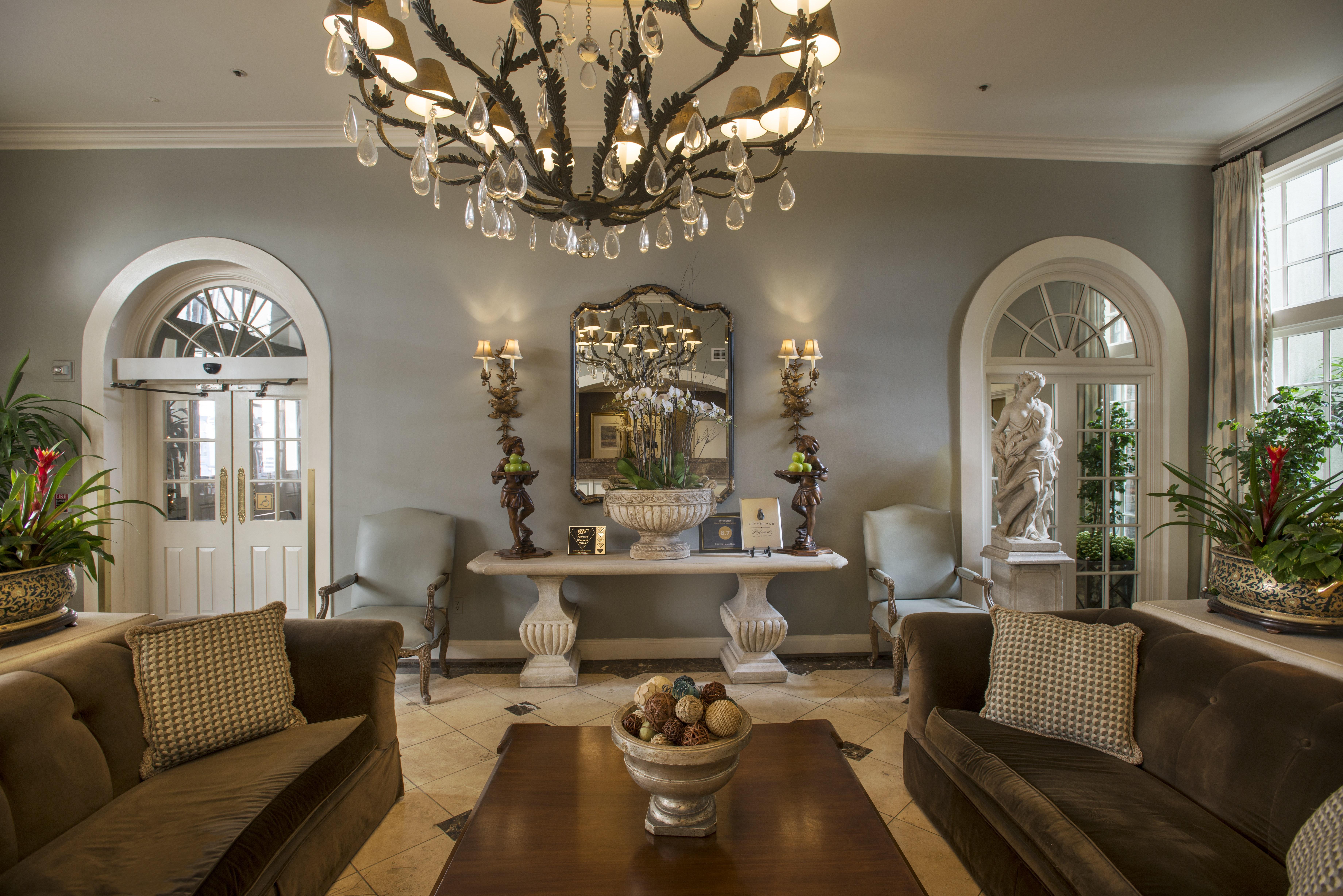 ניו אורלינס Bienville House Hotel מראה חיצוני תמונה