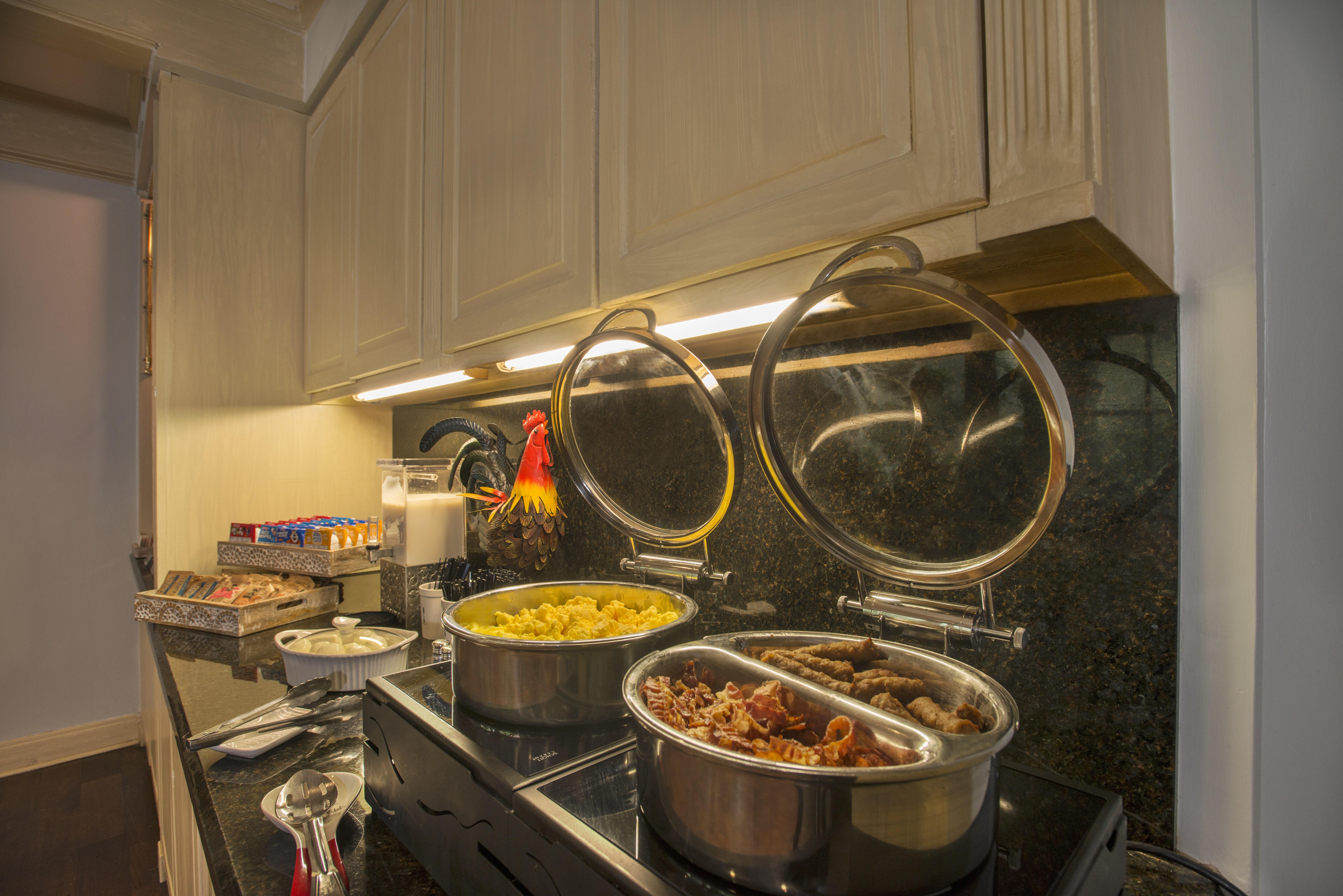 ניו אורלינס Bienville House Hotel מראה חיצוני תמונה
